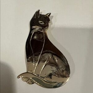 Elegant Gold and Black Cat Brooch